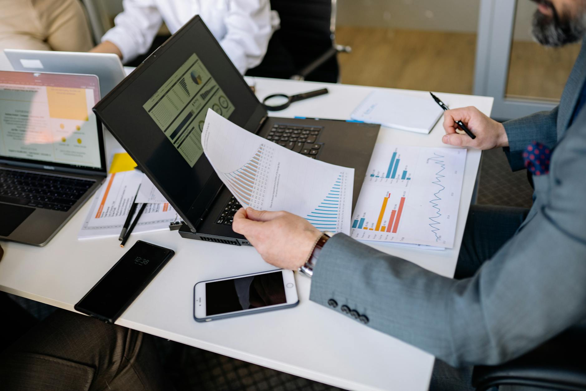 How to Choose a Web Design Agency in 2026: 12 Questions Every UK SMB Must Ask